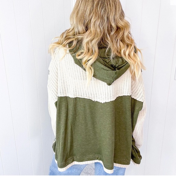 New Pol Patched Appliqué Hooded Top - Picture 7 of 12